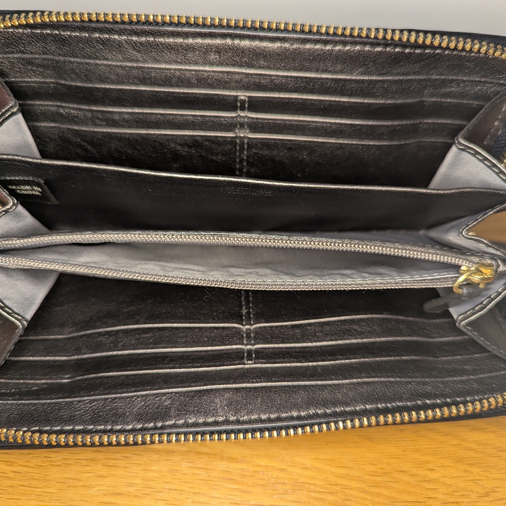 ‼️SOLD‼️⭐Coach⭐ Madison Black Gathered Leather Accordion Zip Wallet - Picture 5 of 11